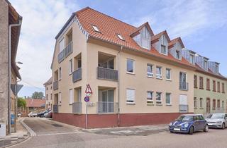 Wohnung kaufen in Mörlheimer Hauptstraße 23, 76829 Mörlheim, Großzügige 4-ZKB Dachgeschosswohnung mit Loggia in Mörlheim!