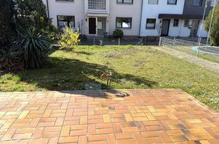 Wohnung kaufen in 68766 Hockenheim, Stilvolle 3-Raum-EG-Wohnung mit Balkon und EBK in Hockenheim