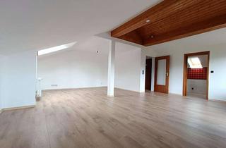 Wohnung mieten in Grüntenseestraße, 87497 Wertach, Freundliche 2,5-Zimmer-Dachgeschosswohnung mit Balkon in Wertach