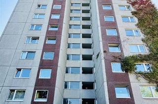 Wohnung mieten in Albert-Schweitzer-Str., 24119 Kronshagen, 4-Zimmer-Whg. mit Balkon, Keller, Dachboden u. Aufzug in Kronshagen // Albert-Schweitzer-Straße