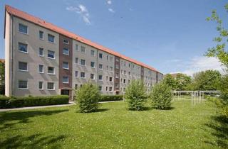 Wohnung mieten in Hans-Grade-Str. 11, 06449 Aschersleben, Mit Balkon!