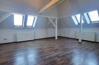 Wohnung mieten in Windmühlenstraße, 04838 Eilenburg, * 2 Monat Kaltmiete geschenkt * Gemütliche 3 -Raum-Dachgeschosswohnung - Wannenbad - EBK-Option!