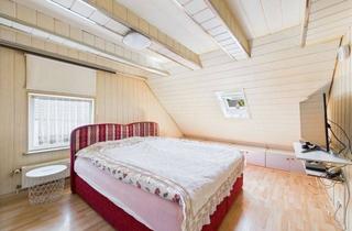 Haus kaufen in 91245 Simmelsdorf, Viel Platz für die Familie - Zweifamilienhaus mit 9 Zimmern