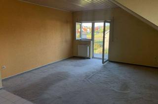 Wohnung mieten in 72145 Hirrlingen, Schöne, helle 3-Raum-Dachgeschosswohnung mit Balkon in Hirrlingen