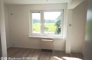 Wohnung mieten in Tornowhöfer Straße 6-12, 17258 Feldberger Seenlandschaft, Lichtdurchflutete 3-Raumwohnung mit eigener Gartenparzelle