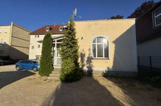 Wohnung mieten in Muskauer Straße 29, 02906 Niesky, Attraktive 2-Zimmer-Wohnung mit Terrasse und EBK in Niesky