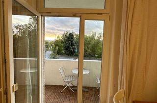 Wohnung mieten in Lessingstrasse, 10555 Tiergarten, Möblierte 1-Zimmer-Wohnung mit Balkon und EBK in Tiergarten, Berlin