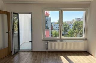 Wohnung mieten in Königsberger Str. 53, 30916 Isernhagen, Hell, freundlich, renoviert: 2-Zi.-Wohnung mit Loggia in Altwarmbüchen