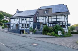 Gewerbeimmobilie kaufen in 59939 Olsberg, Charmantes ehemaliges Gästehaus mit Kneipe und Wohnhaus