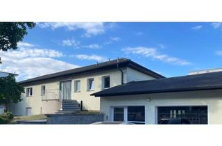 Villa kaufen in 63533 Mainhausen, Modernisierte Unternehmervilla mit Innenpool-Sauna und großem Lagerhaus