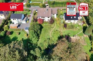 Haus kaufen in Mühlenweg 29, 51588 Nümbrecht, Zweifamilienhaus in ruhiger Lage I 2 Garagen I Großer Garten