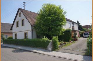 Doppelhaushälfte kaufen in 77743 Neuried, Doppelhaushälfte mit viel Potential auf tollem Grundstück in Altenheim - sofort bezugsfrei !