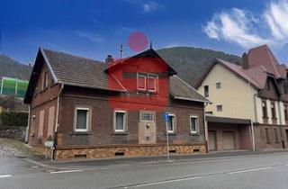 Einfamilienhaus kaufen in 67466 Lambrecht, Großzügiges Einfamilienhaus - freistehend mit Garten und zwei Doppelgaragen