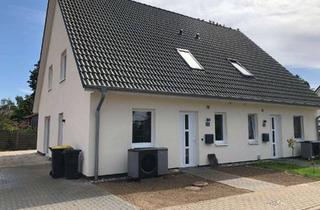 Haus mieten in Zur Alten Schmiede 13a, 23948 Damshagen, frisch modernisiert - Doppelhaushälfte in Damshagen - dicht an der Ostsee