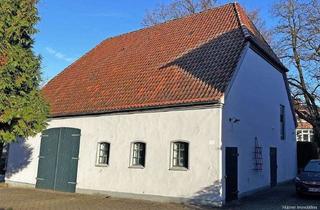 Immobilie kaufen in 21073 Eißendorf, Private Pferdehaltung in Hamburg möglich! Das Haupthaus befindet sich fast unmittelbar am Stall.