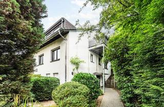 Wohnung kaufen in 51503 Rösrath, Gemütliche Dachgeschosswohnung mit großzügigem Balkon und Blick ins Grüne!