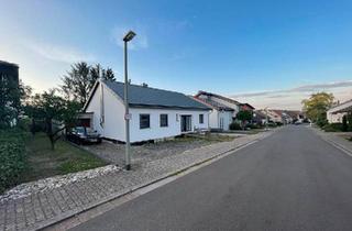Haus kaufen in 66557 Illingen, Illingen - 1-Familienhaus (Bungalow) mit Anbau & Garage in Hirzweiler