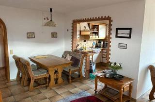 Wohnung kaufen in 72270 Baiersbronn, Baiersbronn - Schöne Dachgeschosswohnung am Südhang von Baiersbronn