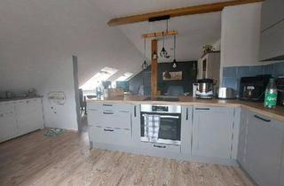 Wohnung kaufen in 45739 Oer-Erkenschwick, Oer-Erkenschwick - DG-Wohnung in bevorzugter Lage mit Klimaanlage und Garten