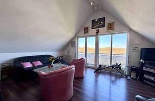 Wohnung kaufen in 71034 Böblingen, Charmante Dachgeschosswohnung mit Panoramablick über Dagersheim