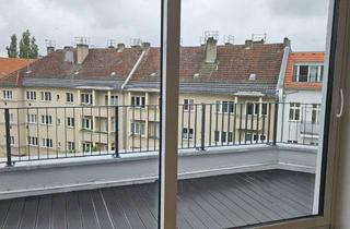 Wohnung mieten in Einbecker Straße 44, 10315 Friedrichsfelde, Große, helle 4 Zimmer Wohnung mit offenem Wohnbereich - Neu ausgebaut