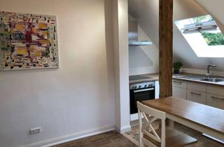 Wohnung mieten in Risssener Landstr 18, 22587 Blankenese, Teilmöblierte 3,5-Zimmer-Dachgeschosswohnung in Blankenese