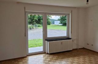 Wohnung mieten in 88630 Pfullendorf, Ruhige, gepflegte 3-Raum-Erdgeschosswohnung mit Balkon und EBK in Pfullendorf