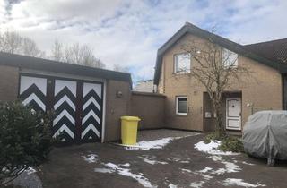Wohnung mieten in 25832 Tönning, Freundliche und modernisierte 2,5-Raum-DG-Wohnung mit Einbauküche in Tönning