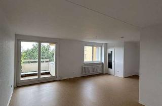 Sozialwohnungen mieten in Kienitzer Str. 33, 12053 Neukölln (Neukölln), WBS!!! 1 Zimmer Wohnung mit Balkon, Kienitzer Str. 33, 6.G MIR