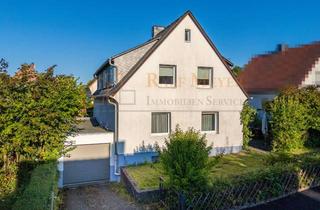 Haus kaufen in 35578 Wetzlar, Blumenviertel! Wohnen im Zweifamilienhaus in Wetzlar-Stadt!