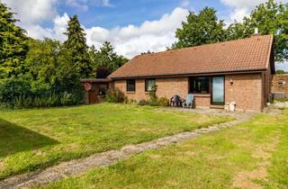 Haus kaufen in 25917 Achtrup, Bungalow mit großem Garten in ruhiger Dorflage