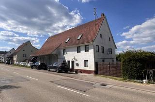 Haus kaufen in Freudenstädter Straße 14, 72178 Waldachtal, +++Wohnhaus mit Scheuer für Bauträger oder Eigennutzer+++