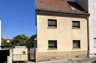 Einfamilienhaus kaufen in 67061 Süd, Einfamilienhaus mit Garten und Garage für die handwerklich begabte Familie