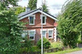 Haus kaufen in 25774 Lunden, Modernisiertes Altbau-Bürgerhaus mit Anbau in Lunden, Kreis Dithmarschen