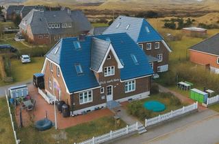Haus kaufen in 25946 Norddorf, Amrum – Strandnahes Renditeobjekt mit 7 Ferienwohnungen & Eigentümerhaus