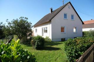 Einfamilienhaus kaufen in 86655 Harburg, Einfamilienhaus mit großem Grundstück und vielen Möglichkeiten