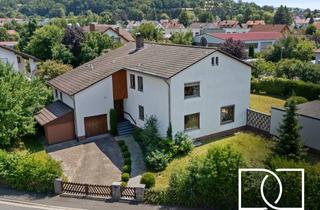Einfamilienhaus kaufen in 95460 Bad Berneck, Sofort bezugsfertig! Stilvolles Einfamilienhaus mit Poolhaus und großem Garten in ruhiger Lage