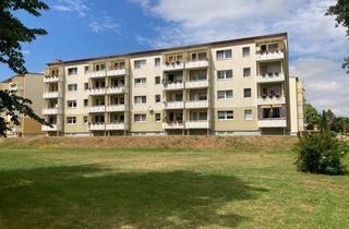 Wohnung mieten in Am Anger, 17091 Tützpatz, ++Sonnige Wohnung mit Balkon und Einbauküche für Singles++