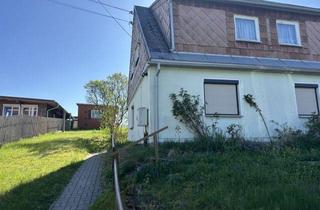 Einfamilienhaus kaufen in Siedlung Postberg 12, 08258 Markneukirchen, Einfamilienhaus als DHH in schöner Lage von Markneukirchen, Grundstück 800qm