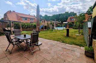 Einfamilienhaus kaufen in 46514 Schermbeck, Charmantes Einfamilienhaus mit großem Garten, Pool & Partyhaus – Gepflegter Wohntraum mit Charakter