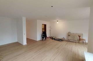 Wohnung mieten in Strohgäustraße, 71229 Leonberg, Frisch renovierte, geräumige Wohnung mit großem Garten