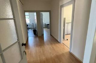 Wohnung mieten in Hauptstraße, 77704 Oberkirch, Büro, Praxis, Wohnung, alles möglich.