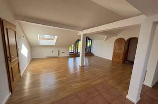 Wohnung mieten in Dorfstraße, 82057 Icking, Besondere Dachwohnung mit Südgiebel, Bergblick & großem Garten