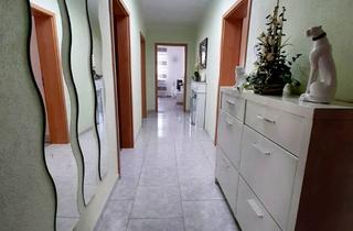 Wohnung kaufen in Grundackerstraße, 79312 Emmendingen, Helle 3-Zimmer-Wohnung mit Gartenanteil in ruhiger Lage