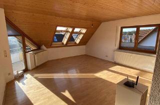 Wohnung kaufen in 78112 St. Georgen, St. Georgen - Sonnige 4,5 Zi. Dachgeschosswohnung mit Weitblick und Waldrandlage