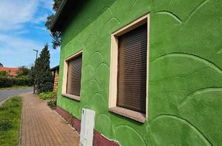Haus kaufen in 06925 Annaburg, Annaburg - Freistehendes Haus mit großem Grundstück & Viel Potential!