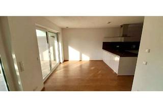 Wohnung kaufen in 86641 Rain, Neuwertige ETW ca. 86 m² Wfl. im EG. mit TG-Platz u. Keller, zentrumsnah in Rain!