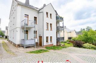 Wohnung mieten in Gartenstraße, 09376 Oelsnitz, Großzügige 4-Zimmer-Dachgeschosswohnung mit Balkon, Stellplatz und Einbauküche in ruhiger Lage von O