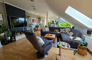 Wohnung mieten in Klevische Straße, 53879 Euskirchen, Schöne 3-Zimmer-Dachgeschosswohnung mit Einbauküche, Balkon und PKW-Stellplatz auf dem Grundstück