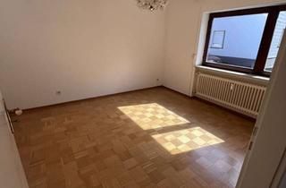 Wohnung mieten in 66386 St. Ingbert, Schöne 3 -Zimmer Erdgeschosswohnung, Große Küche, Bad, Erdgeschosswohnung in St. Ingbert